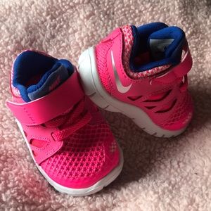 Nike 2c infant sneakers NWOT